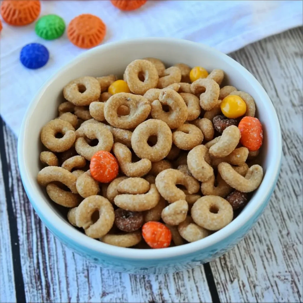 Home 49 Sweet Cashew Cheerios Snack Mix - Laugh With Us Blog